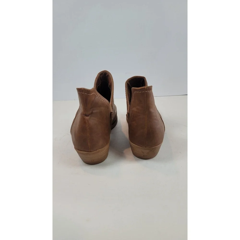 Universal Thread Ankle Boots Womens 10 Faux Leather Slip On Low Heel Casual